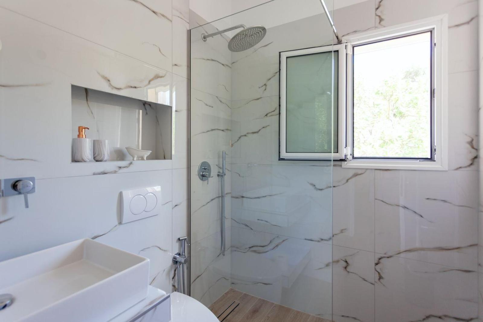הימארה Zacharias Apartments מראה חיצוני תמונה